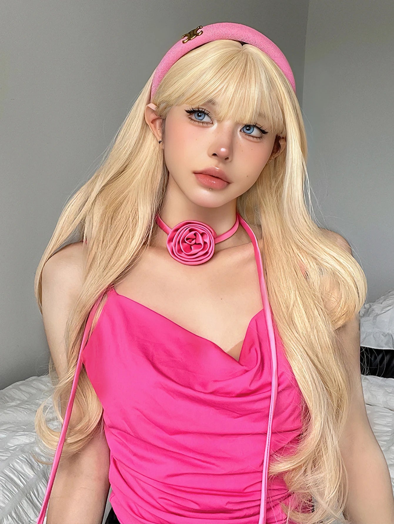 Long Blonde Wavy Synthetic Wigs